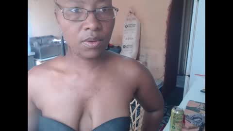 curvypear76x online show from December 17, 10:55 am