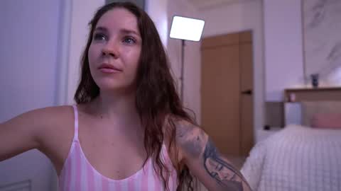 Foxy online show from April 20, 3:20 am