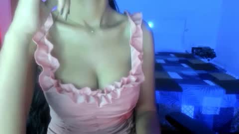 Alisha online show from March 22, 3:40 pm