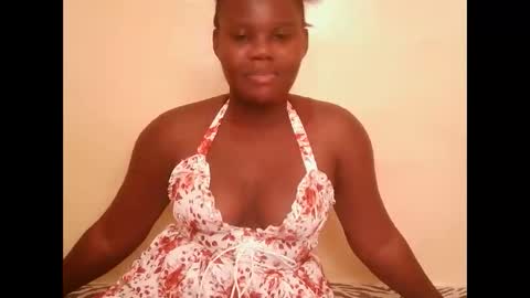 cute_latifah online show from February 3, 7:57 am