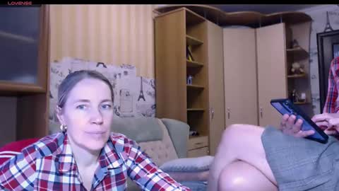 cute_lion_ online show from March 4, 1:28 pm