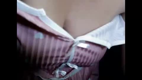 Mimi online show from January 8, 11:53 pm