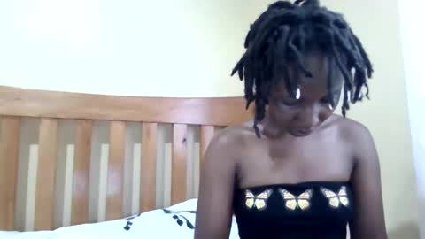 Snapshot of cute_xeniah chatting on October 13, 1:03 pm cute_xeniah online show from October 13, 1:03 pm