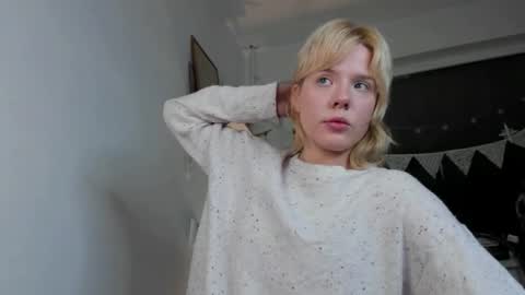 Amy online show from November 30, 3:16 pm