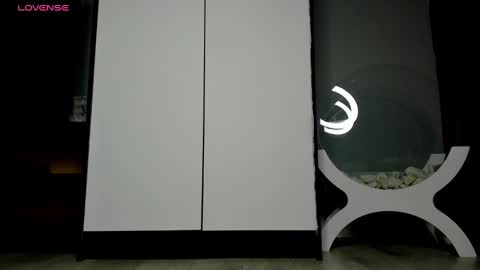 Snapshot of cuteemouse chatting on February 15, 1:38 pm Anna online show from February 15, 1:38 pm