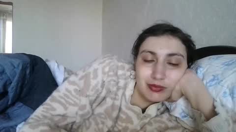 cutekattie online show from March 28, 8:47 am