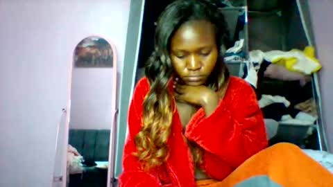 Snapshot of cutezola chatting on October 24, 2:40 am cutezola online show from October 24, 2:40 am