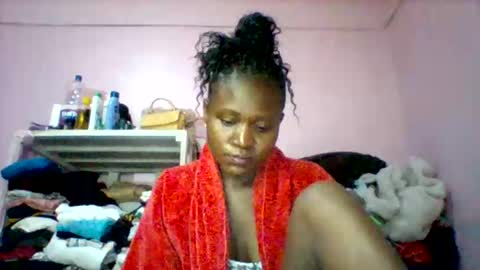 Snapshot of cutezola chatting on September 13, 11:02 pm cutezola online show from September 13, 11:02 pm