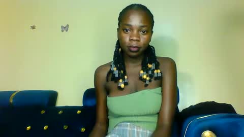 cutieplush online show from April 13, 8:20 pm