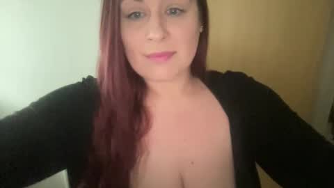 Snapshot of cutiexxxx chatting on February 26, 10:27 am cutiexxxx online show from February 26, 10:27 am