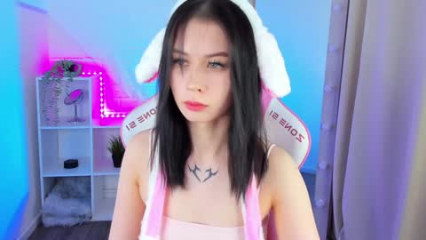 cyber_princess_ online show from February 1, 8:37 pm