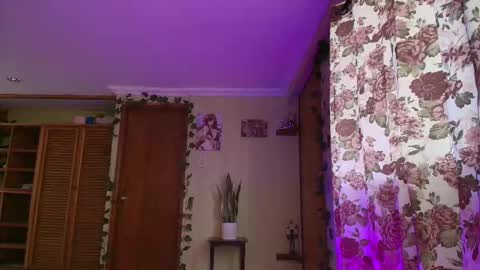 Camila online show from February 13, 4:08 pm