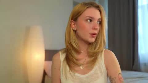 EMILY online show from October 14, 12:19 pm