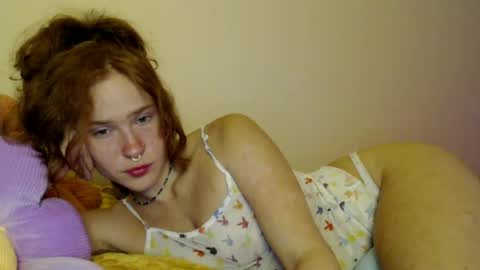 cypresskneez online show from June 23, 7:06 am