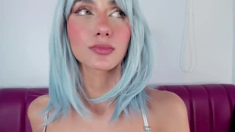 Snapshot of daddysgirrl1_ chatting on January 25, 5:40 am Bethany online show from January 25, 5:40 am