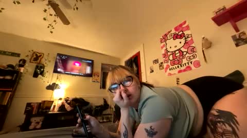 dadsdoll2 online show from March 28, 11:58 pm