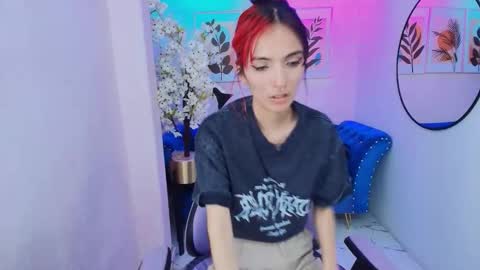 dafne huges online show from October 28, 7:52 pm