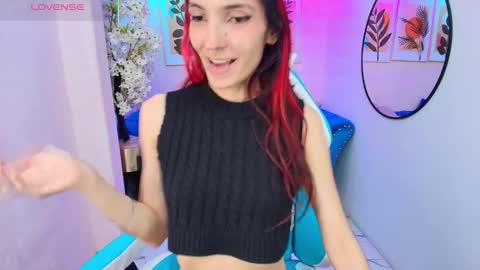 dafne huges online show from November 13, 8:30 pm