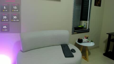 Dahian  online show from April 10, 10:10 am