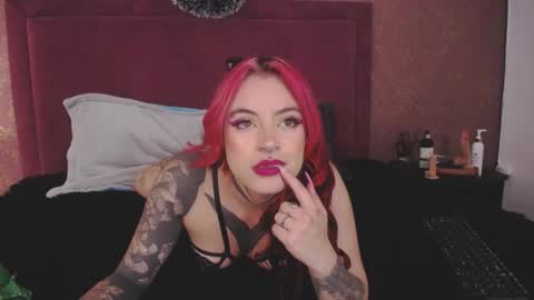 dahiana klimt online show from November 15, 3:40 am