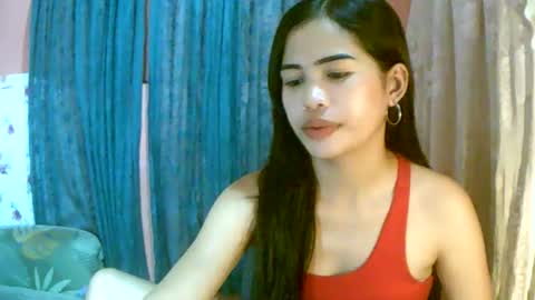 Im Dahlia online show from April 12, 12:19 pm