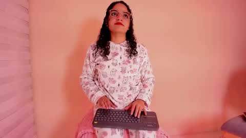 Dahli online show from November 8, 7:24 am