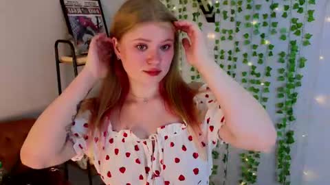Mary online show from July 2, 12:22 pm