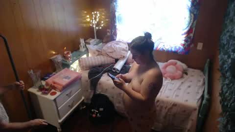 daisybella420 online show from June 13, 9:01 pm