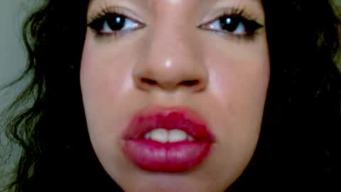 dakelyne142561 online show from April 30, 5:40 pm