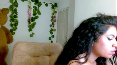 dakelyne202020 online show from April 30, 5:40 pm