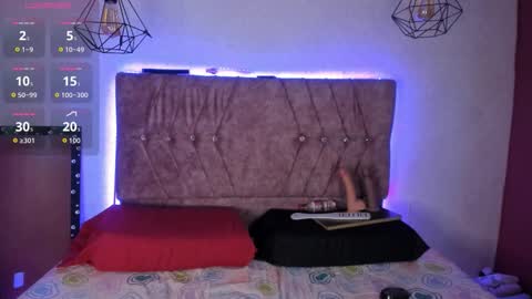 dakotaa_johnson online show from October 23, 8:04 pm