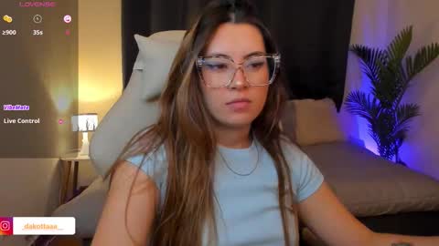 dakottaa__ online show from February 2, 11:48 pm