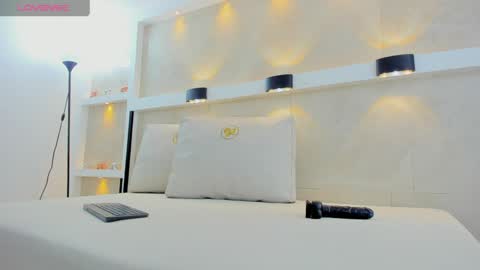 DALHIA online show from April 1, 6:25 am