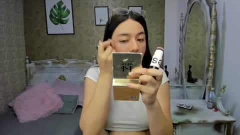 dali_collin online show from November 10, 12:00 pm