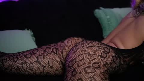  Dalia  online show from April 10, 8:59 pm