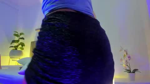 Snapshot of dalila_harris chatting on October 22, 9:53 pm D A L I L A online show from October 22, 9:53 pm