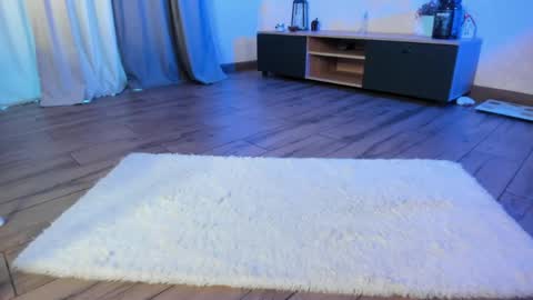 Dana online show from April 18, 3:47 pm