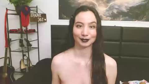 Lea lei-a online show from November 11, 11:24 pm