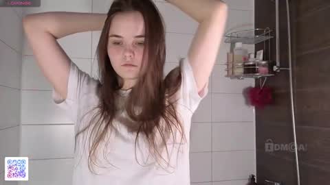 Snapshot of dangerouss_lady chatting on October 31, 3:49 pm Eva online show from October 31, 3:49 pm