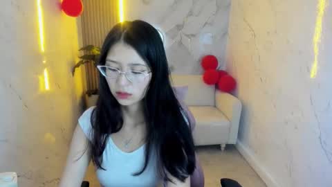 dani_tf online show from February 23, 12:59 pm