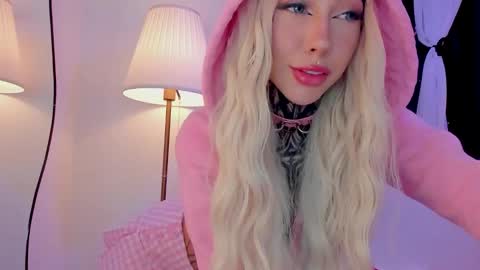 Dani online show from November 4, 10:26 pm