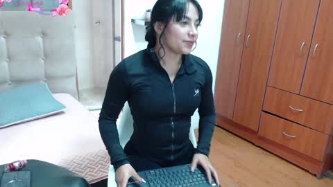 Daniela online show from March 4, 1:38 pm