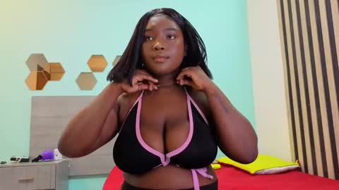 daniela_gil7 online show from April 20, 3:42 am