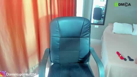 Snapshot of danielacams chatting on September 9, 2:33 am Daniela online show from September 9, 2:33 am