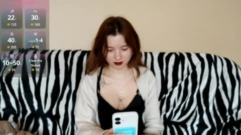 Mia online show from March 31, 7:19 am