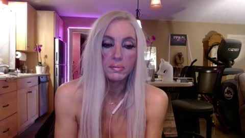 DanikaWhite69 online show from March 28, 1:32 pm