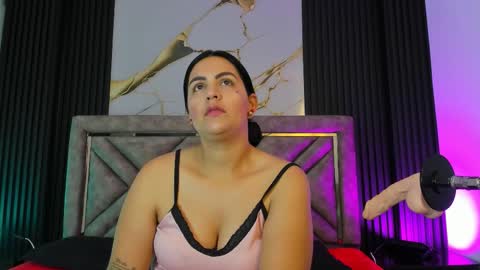 Dani whatson online show from October 18, 4:15 am