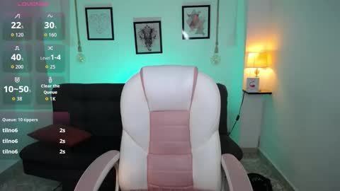 Danna online show from December 3, 11:07 pm