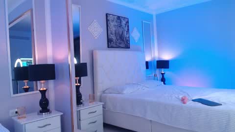 Danna online show from December 19, 10:53 pm