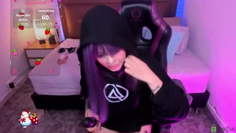 dannyblersack online show from November 25, 1:19 am